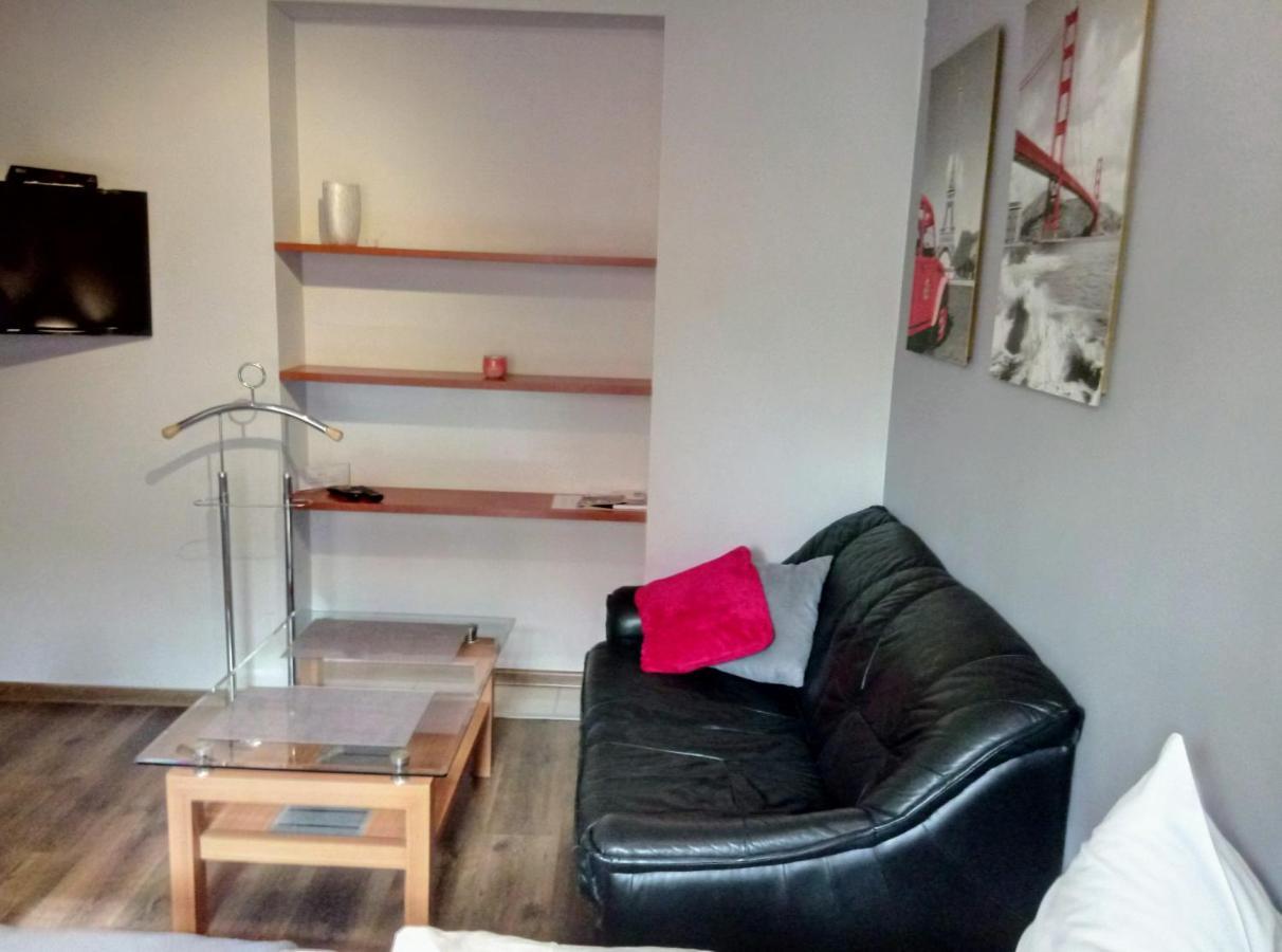 Apartamenty Krzywe Okna Zielona Góra Kültér fotó